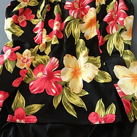 Tropical floral bathing suit - Picture 2 of 7
